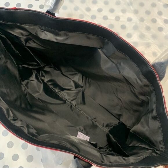 RED VICTORIAS SECRET TOTE - Picture 8 of 8
